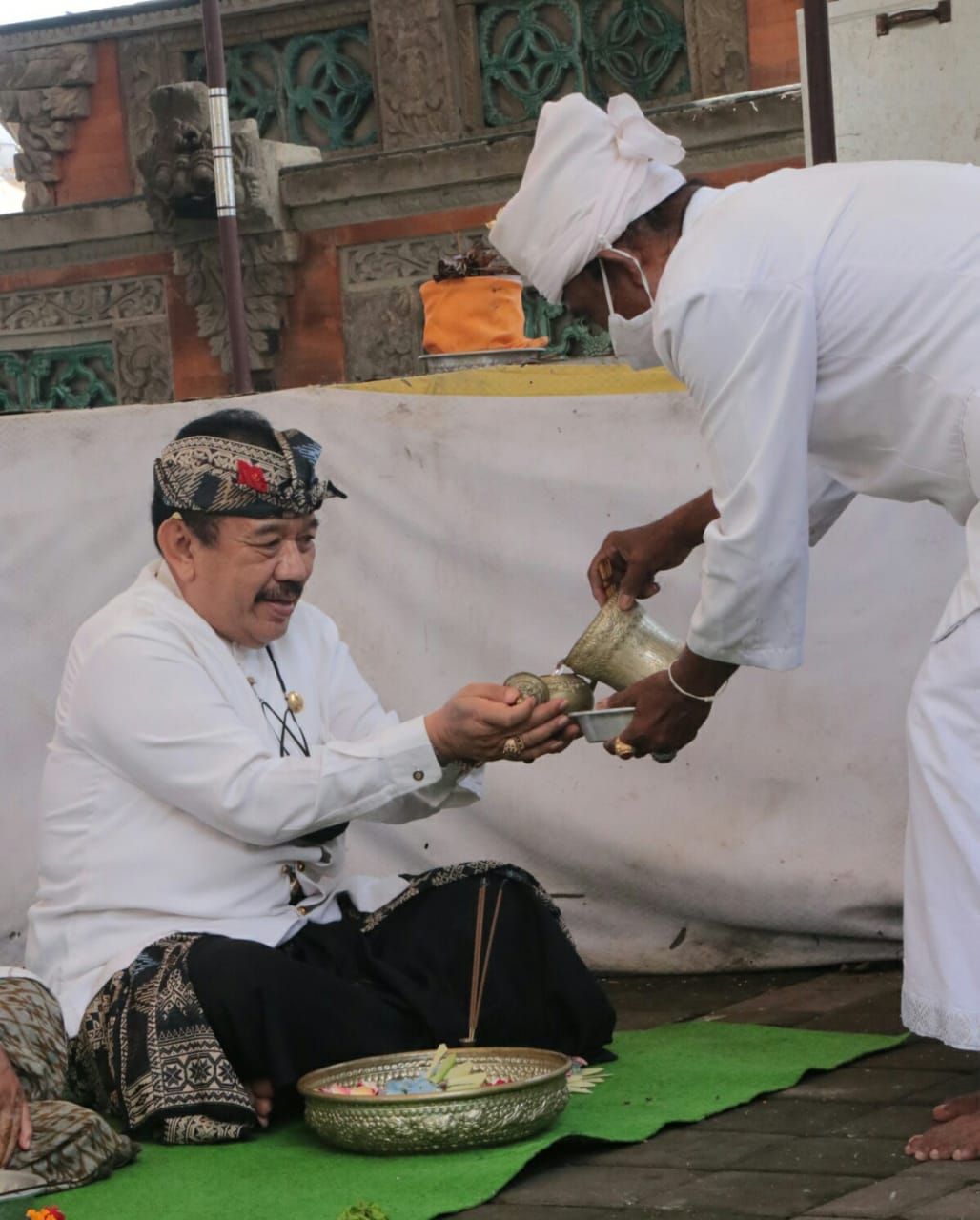 podiumnews.com-Cok Ace Apresiasi Penelitian Pura Dasar Bhuana Gelgel untuk Penyusunan Purana 